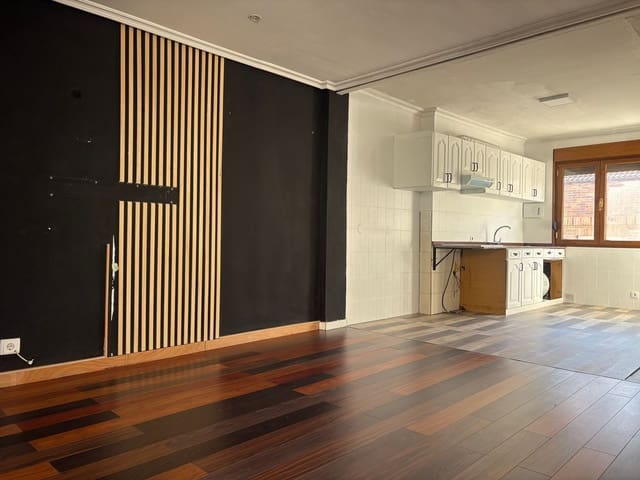 3 chambre Appartement à vendre à Centro Urbano, Gijón avec garage - 122 000 € (Ref: 9312221)