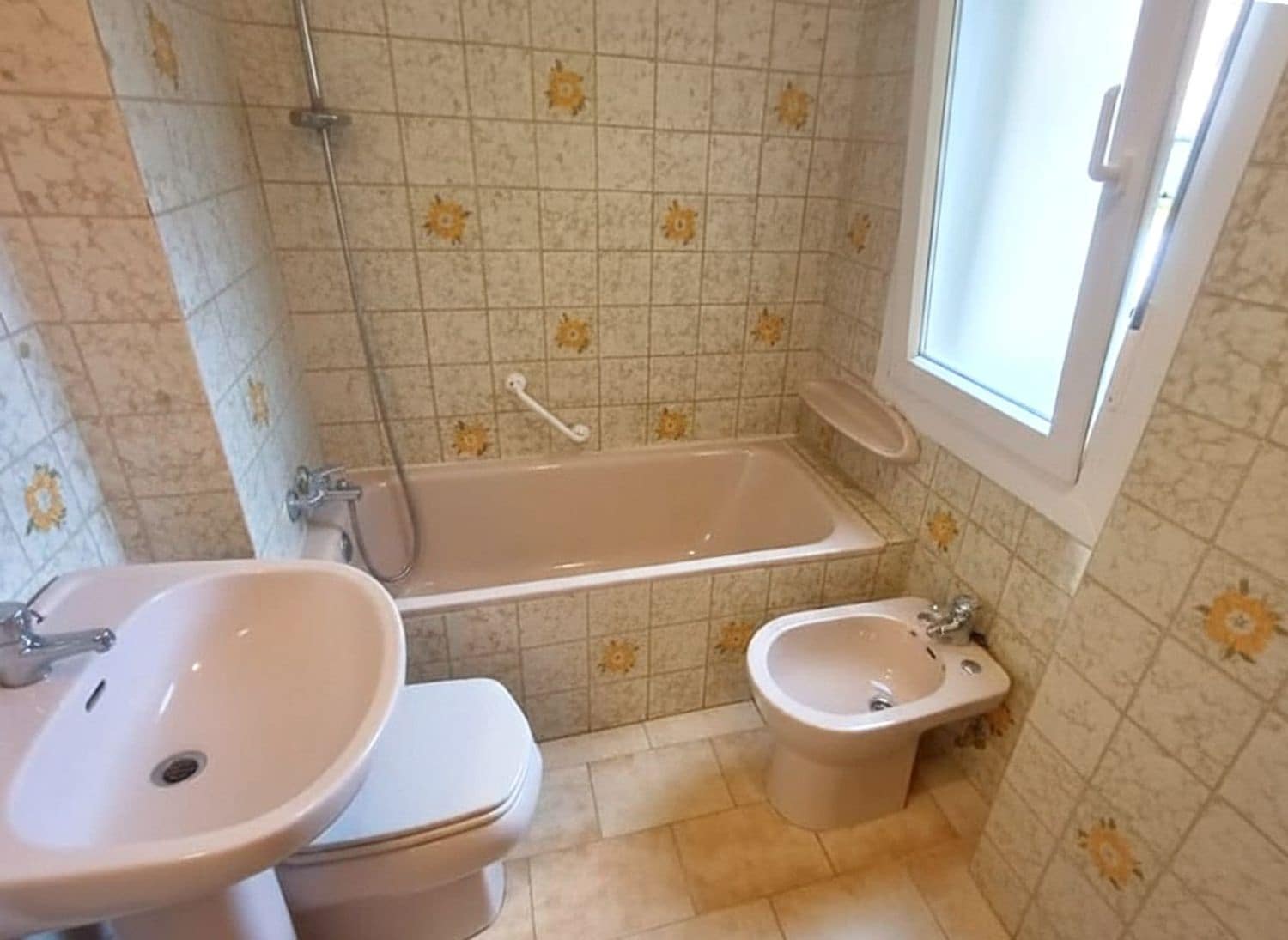 2 soveværelse Lejlighed til salg i Villaviciosa med garage - € 162.000 (Ref: 9317092)