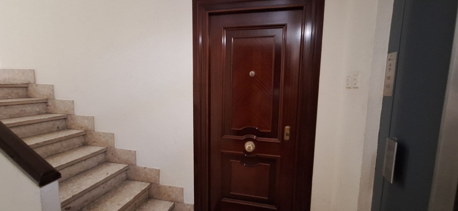 3 bedroom Apartment for sale in Gijon with garage - € 350,000 (Ref: 9317093)