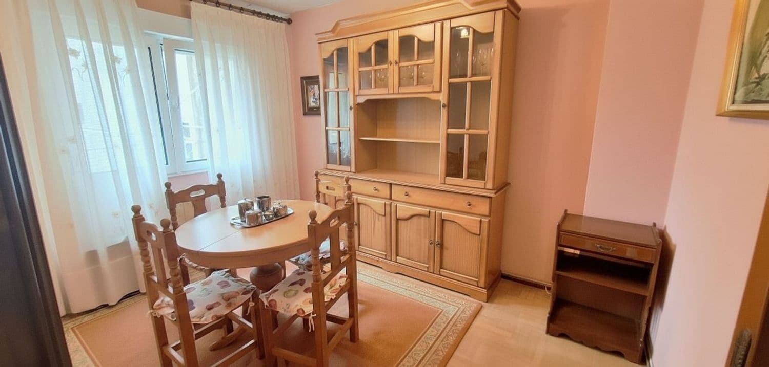 3 bedroom Apartment for sale in Gijon with garage - € 350,000 (Ref: 9317093)
