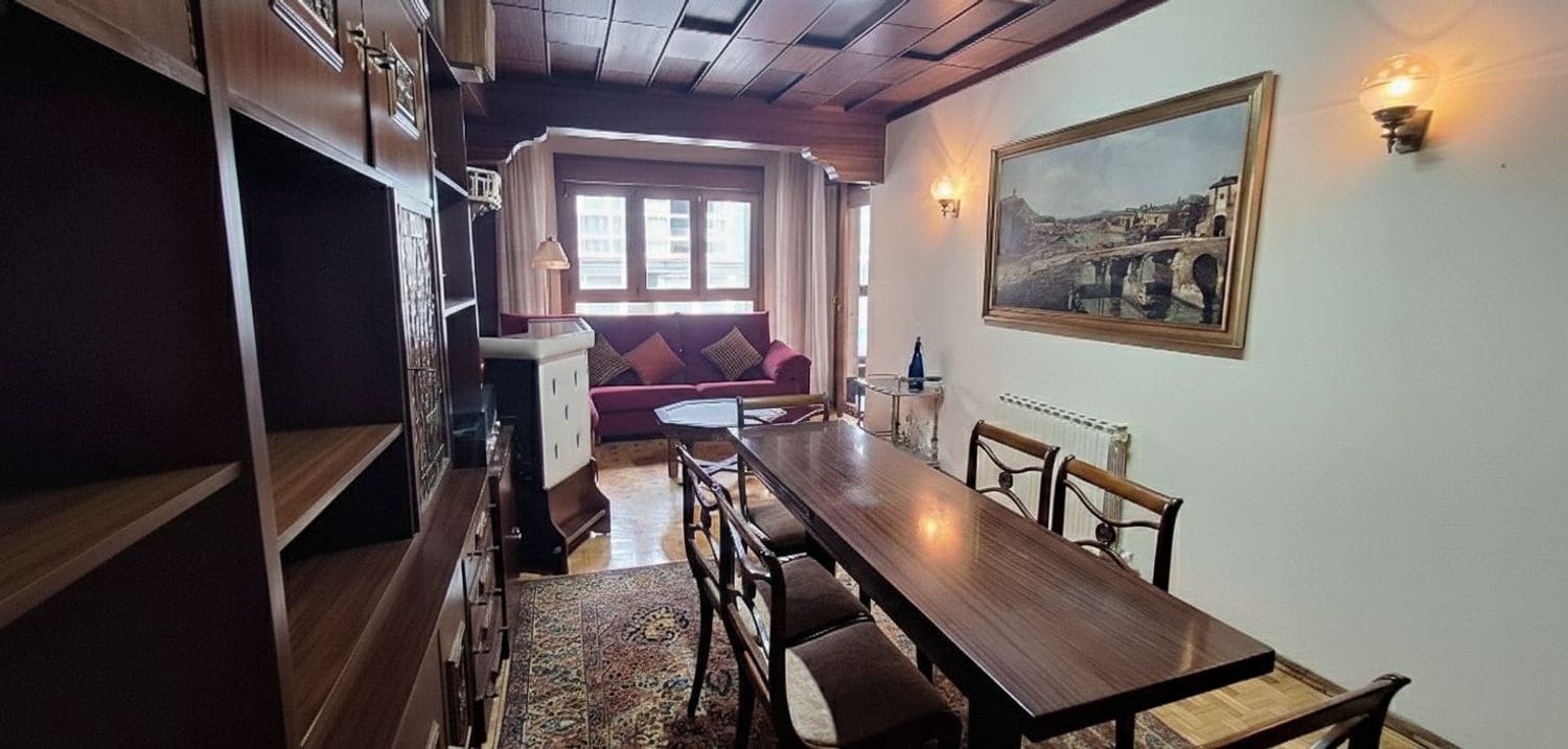 3 bedroom Apartment for sale in Gijon with garage - € 350,000 (Ref: 9317093)