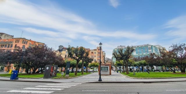 3 soveværelse Lejlighed til salg i Centro Urbano, Gijón med garage - € 350.000 (Ref: 9317093)