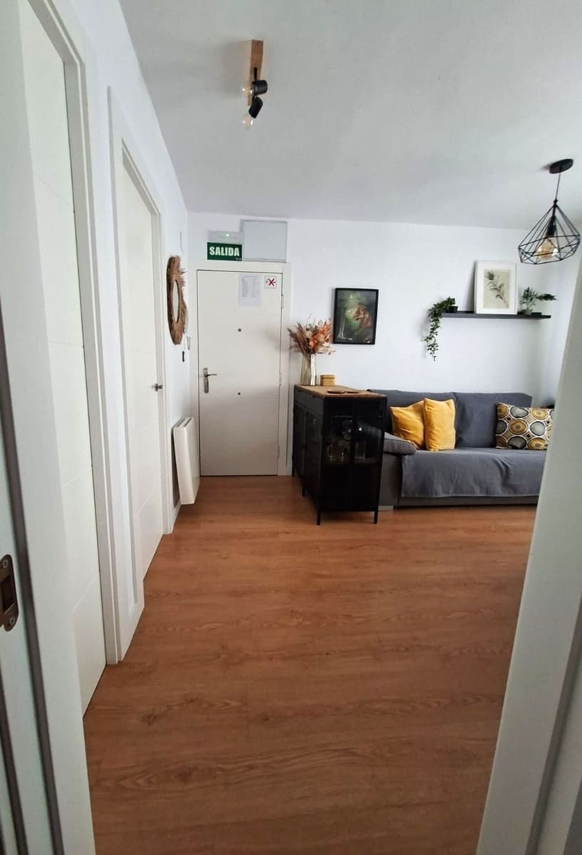 2 soveværelse Lejlighed til salg i Gijon med garage - € 159.000 (Ref: 9321514)