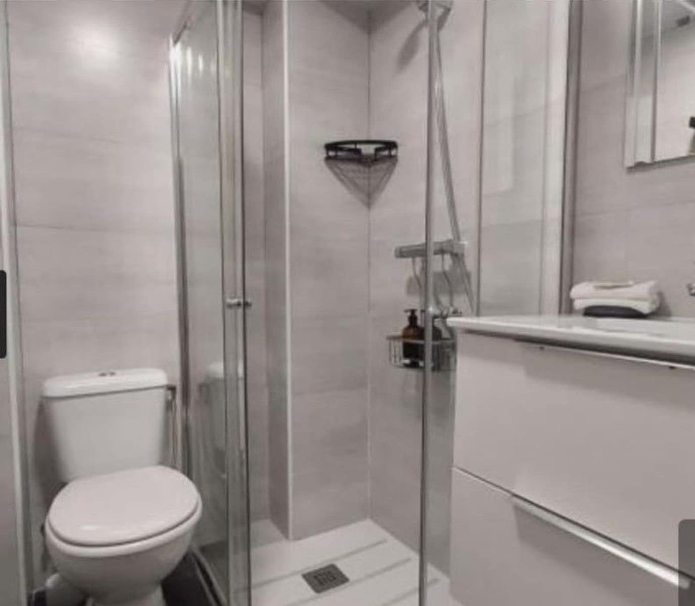 2 soveværelse Lejlighed til salg i Gijon med garage - € 159.000 (Ref: 9321514)