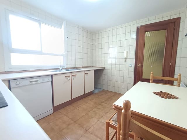 1 soveværelse Lejlighed til salg i Centro Urbano, Oviedo med garage - € 135.900 (Ref: 9321517)