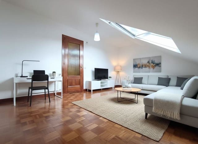 1 chambre Appartement à vendre à Centro Urbano, Oviedo avec garage - 135 900 € (Ref: 9321517)