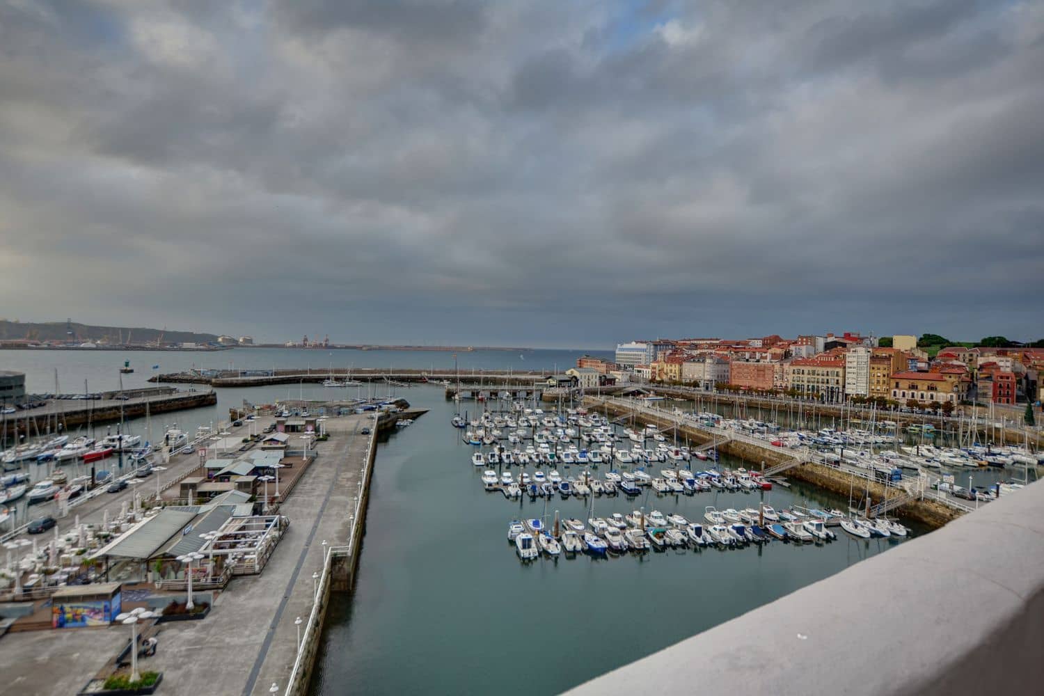 3 soveværelse Lejlighed til salg i Gijon med garage - € 750.000 (Ref: 9321518)