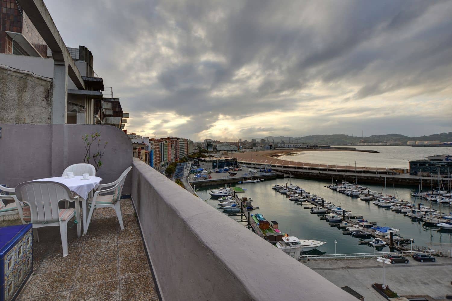 3 soveværelse Lejlighed til salg i Gijon med garage - € 750.000 (Ref: 9321518)