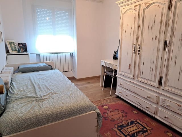 3 soverom Leilighet til salgs i Centro Urbano, Gijón med garasje - € 264 900 (Ref: 9321520)