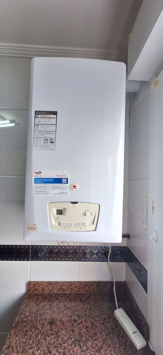 2 slaapkamer Appartement te koop in Gijon met garage - € 255.000 (Ref: 9326003)