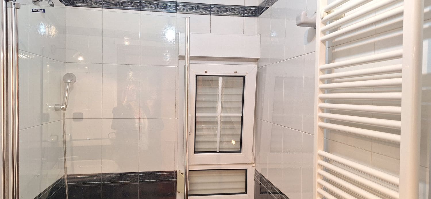 2 slaapkamer Appartement te koop in Gijon met garage - € 255.000 (Ref: 9326003)