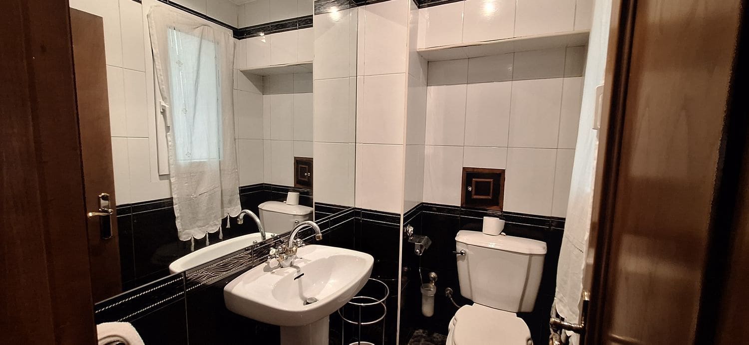 2 slaapkamer Appartement te koop in Gijon met garage - € 255.000 (Ref: 9326003)