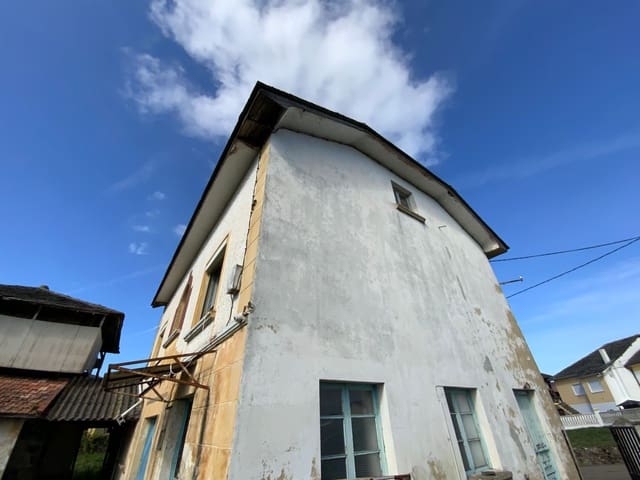 3 slaapkamer Finca/Landhuis te koop in Luarca, Valdés met garage - € 250.000 (Ref: 9326009)