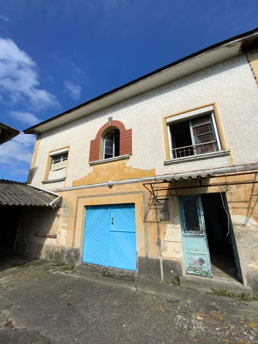 3 soveværelse Finca/Landehus til salg i Luarca med garage - € 250.000 (Ref: 9326009)