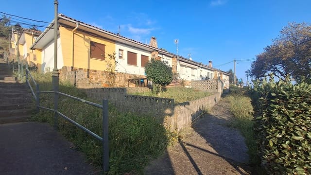 4 quarto Casa em Banda para venda em Llastres, Colunga com garagem - 150 000 € (Ref: 9335706)