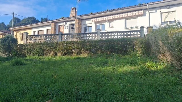 4 quarto Casa em Banda para venda em Llastres, Colunga com garagem - 150 000 € (Ref: 9335706)