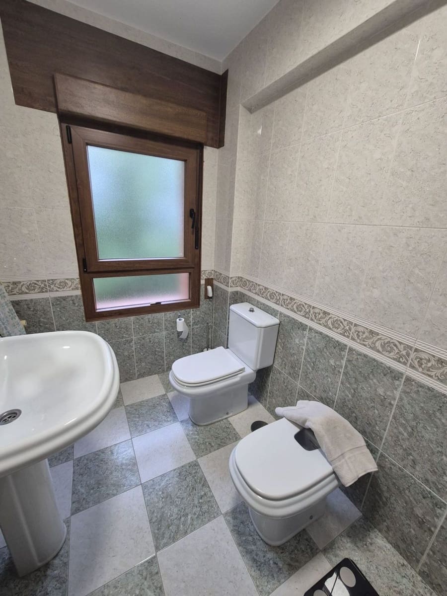 9 quarto Moradia para venda em Gijon com garagem - 780 000 € (Ref: 9335708)