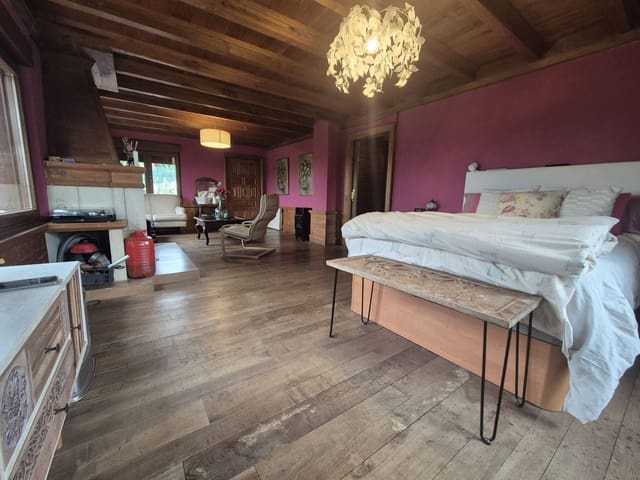 9 soveværelse Villa til salg i Gijón med garage - € 780.000 (Ref: 9335708)