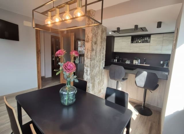 9 soveværelse Villa til salg i Gijón med garage - € 780.000 (Ref: 9335708)