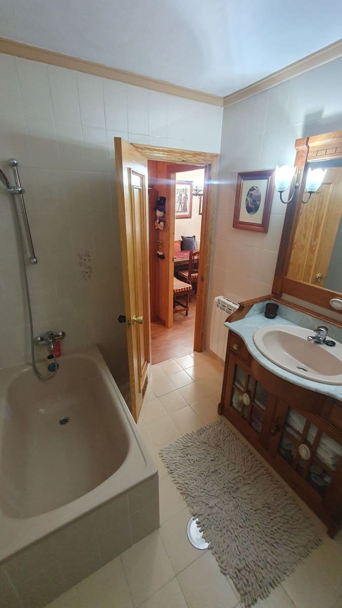 2 camera da letto Appartamento in vendita in Lena con garage - 75.000 € (Rif: 9340457)