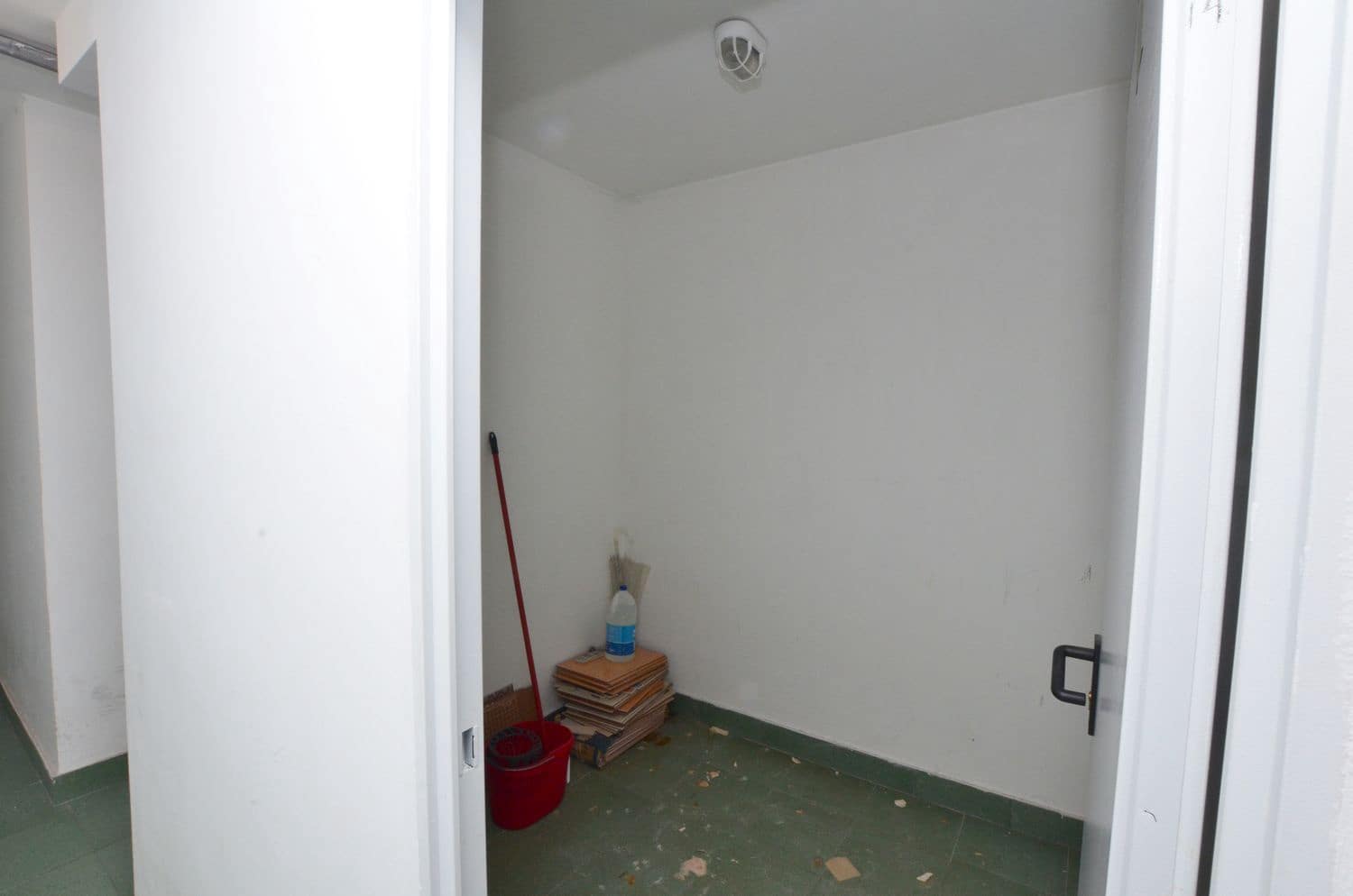 3 soverom Leilighet til salgs i Mieres med garasje - € 119 000 (Ref: 9371274)