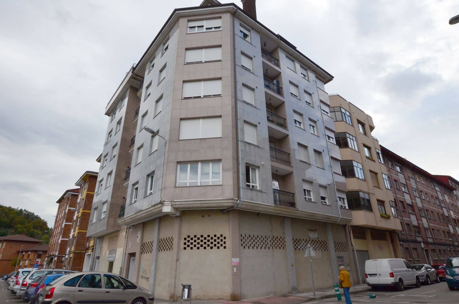 3 soverom Leilighet til salgs i Mieres med garasje - € 119 000 (Ref: 9371274)
