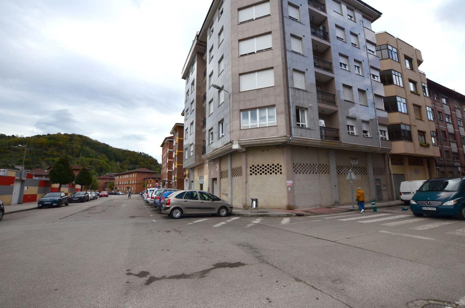 3 soverom Leilighet til salgs i Mieres med garasje - € 119 000 (Ref: 9371274)
