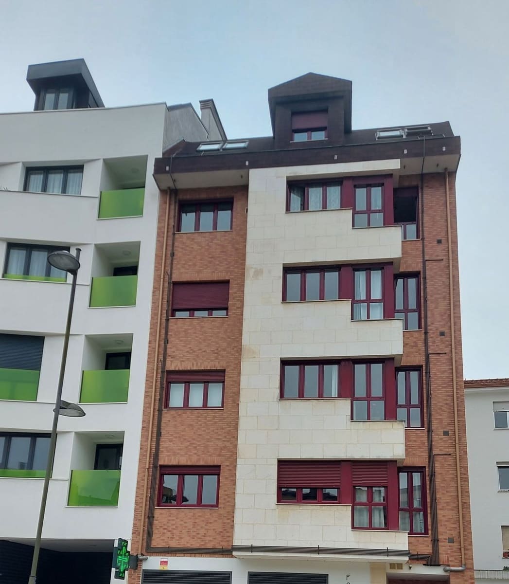 2 slaapkamer Appartement te koop in Oviedo met garage - € 240.000 (Ref: 9371275)