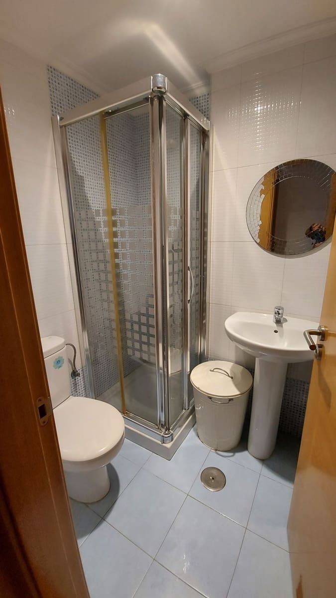 2 slaapkamer Appartement te koop in Oviedo met garage - € 240.000 (Ref: 9371275)