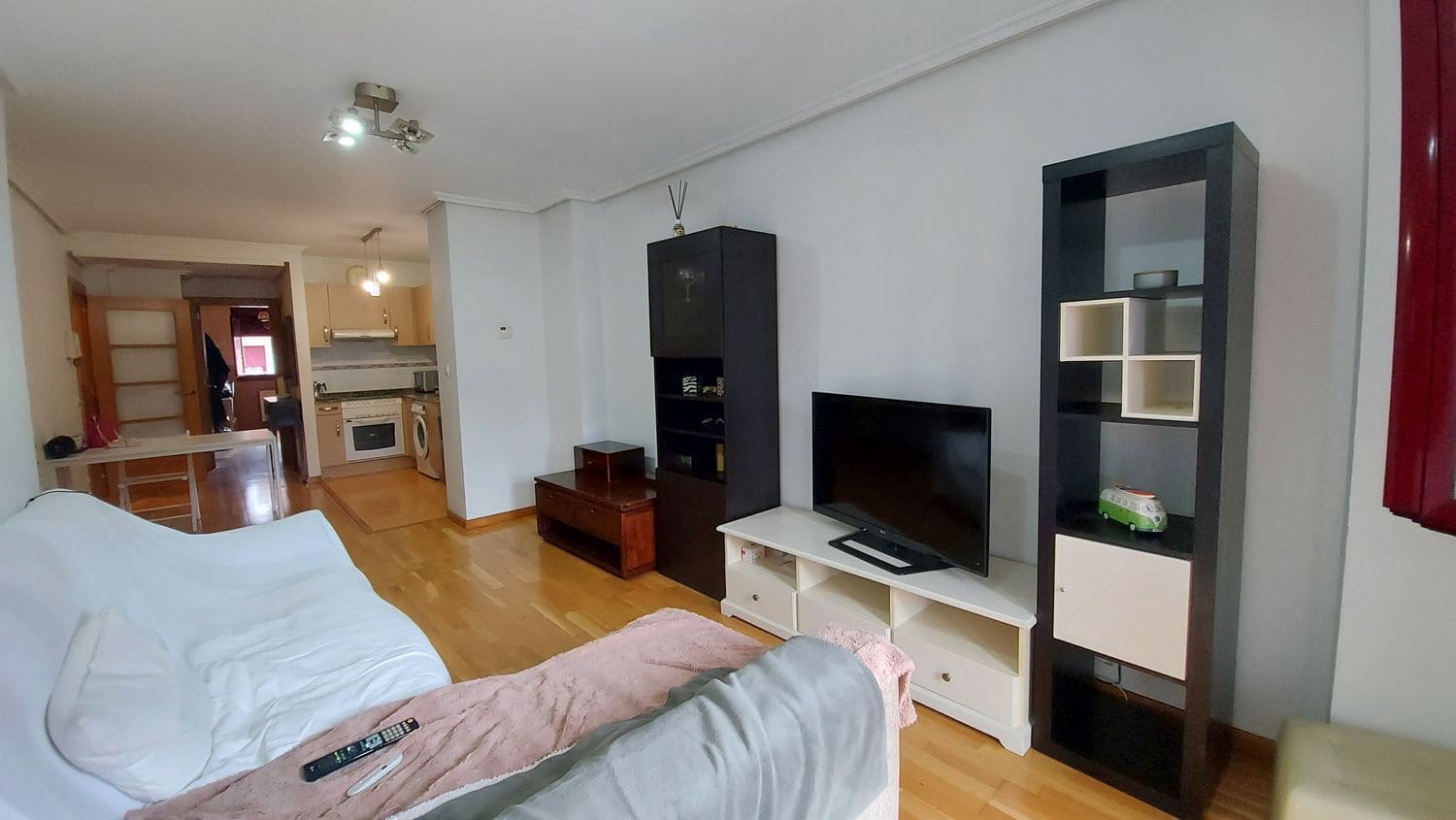 2 slaapkamer Appartement te koop in Oviedo met garage - € 240.000 (Ref: 9371275)