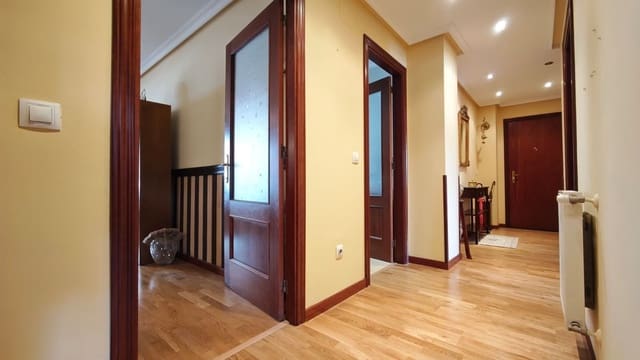 3 soveværelse Lejlighed til salg i Centro Urbano, Gijón med garage - € 225.000 (Ref: 9371277)