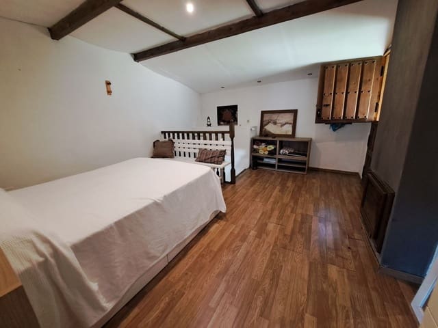 2 soverom Finca/Herregård til salgs i Llanera med garasje - € 85 000 (Ref: 9371282)