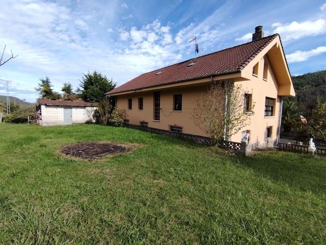 8 sypialnia Willa na sprzedaż w Villaviciosa z garażem - 475 000 € (Ref: 9371283)