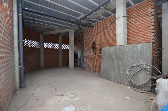 Garage for sale in Mieres - € 49,000 (Ref: 9371284)