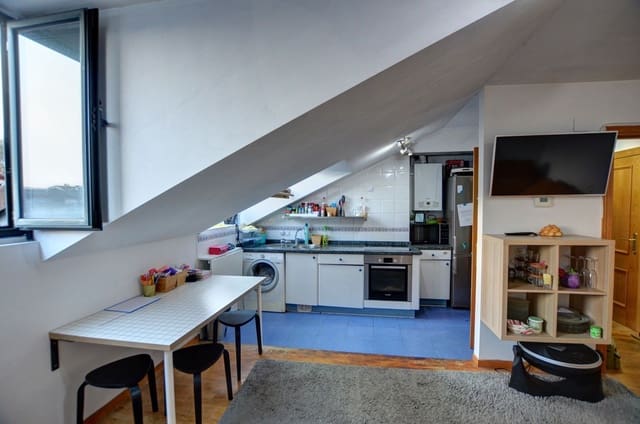 1 sovrum Lägenhet till salu i Cangas de Onís med garage - 118 000 € (Ref: 9378751)