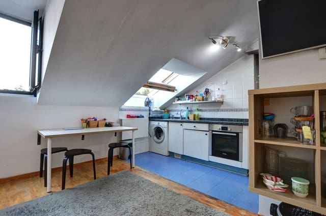 1 sovrum Lägenhet till salu i Cangas de Onís med garage - 118 000 € (Ref: 9378751)