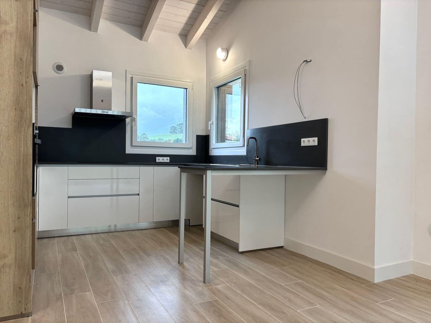 3 soveværelse Villa til salg i Gijon med garage - € 450.000 (Ref: 9385153)