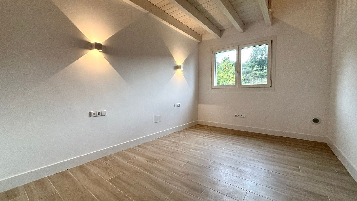 3 soveværelse Villa til salg i Gijon med garage - € 450.000 (Ref: 9385153)