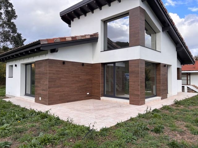 3 soveværelse Villa til salg i Gijón med garage - € 450.000 (Ref: 9385153)