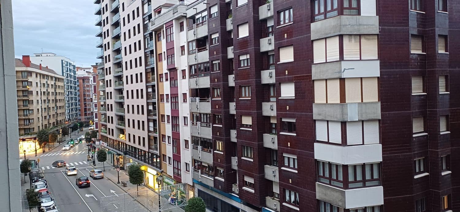 3 soverom Leilighet til salgs i Gijon med garasje - € 360 000 (Ref: 9390034)
