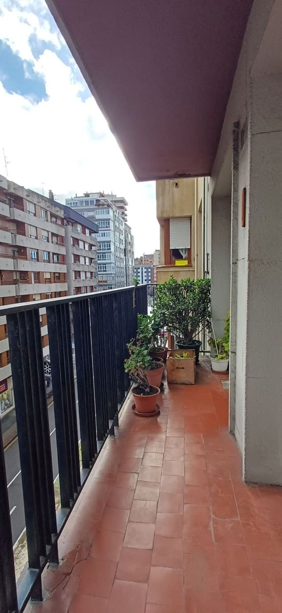3 soverom Leilighet til salgs i Gijon med garasje - € 360 000 (Ref: 9390034)