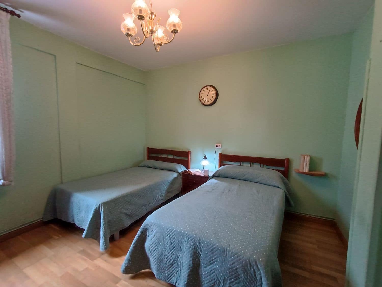 2 soverom Leilighet til salgs i Gijon med garasje - € 198 000 (Ref: 9390037)