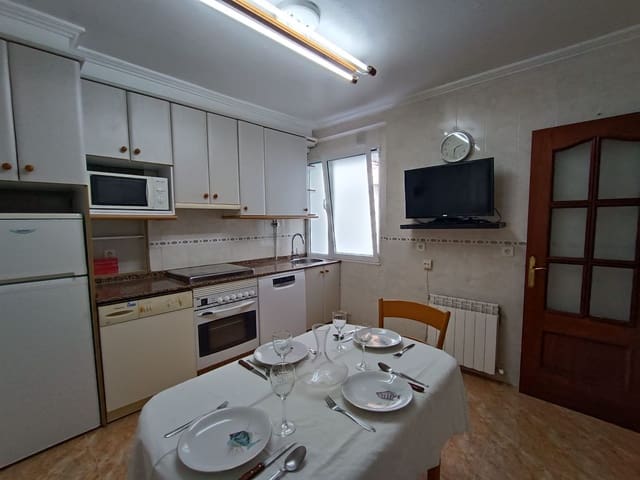 2 soveværelse Lejlighed til salg i Centro Urbano, Gijón med garage - € 198.000 (Ref: 9390037)