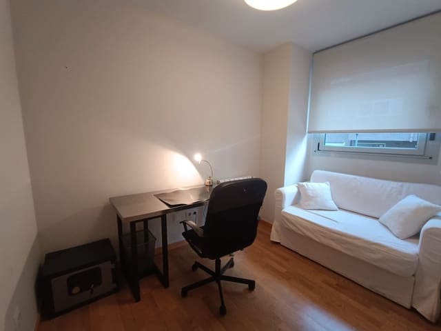 2 soveværelse Lejlighed til salg i Centro Urbano, Gijón med garage - € 175.000 (Ref: 9390038)
