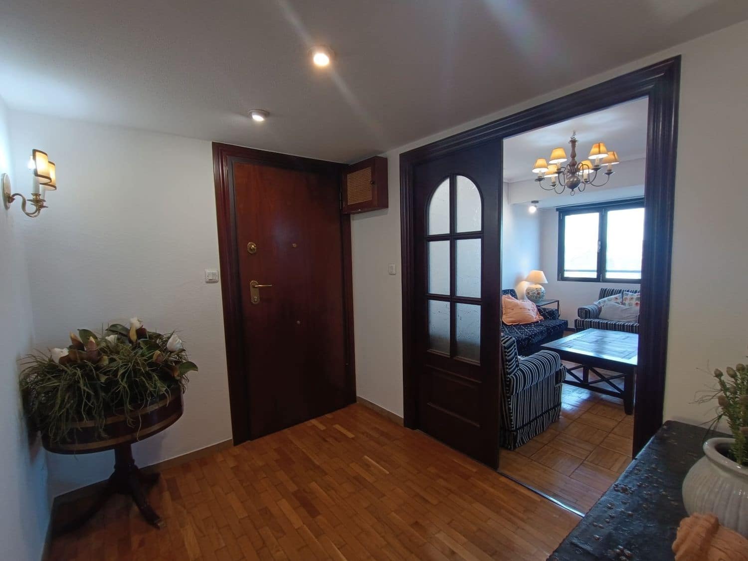 Apartamento de 3 habitaciones en Gijón en alquiler con garaje - 1.200 € (Ref: 9390039)