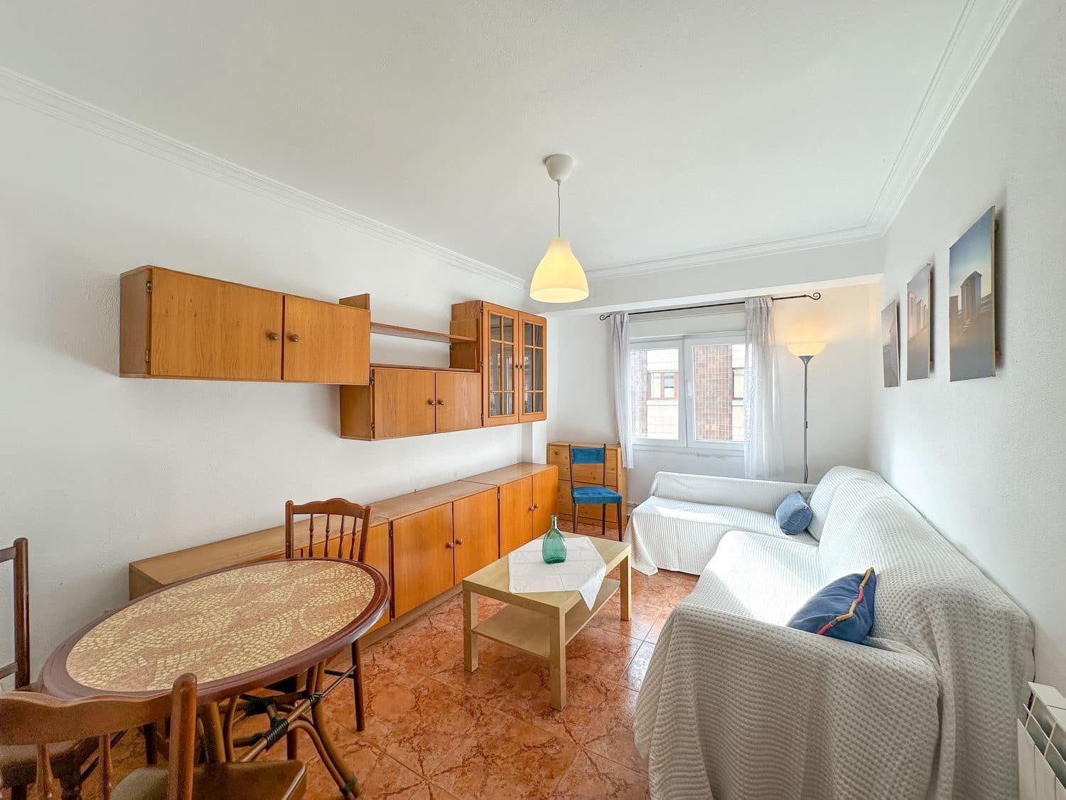 Apartamento de 2 habitaciones en Gijón en alquiler con garaje - 750 € (Ref: 9395612)