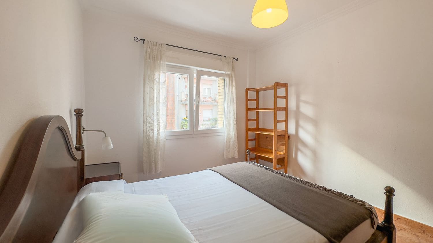 Apartamento de 2 habitaciones en Gijón en alquiler con garaje - 750 € (Ref: 9395612)