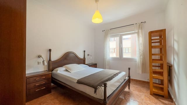 2 bedroom Apartment for rent in Centro Urbano, Gijón with garage - € 750 (Ref: 9395612)