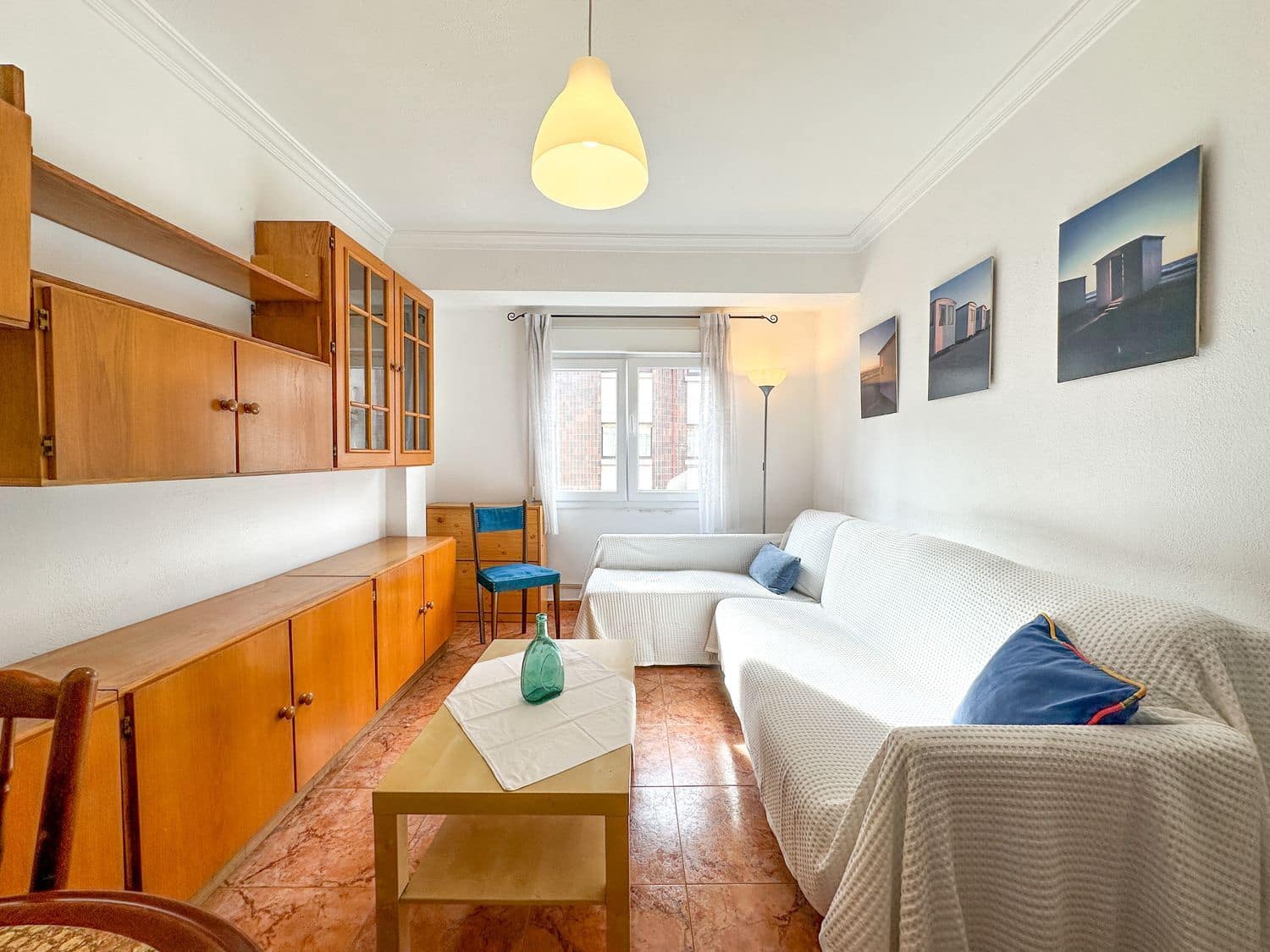 Apartamento de 2 habitaciones en Gijón en alquiler con garaje - 750 € (Ref: 9395612)