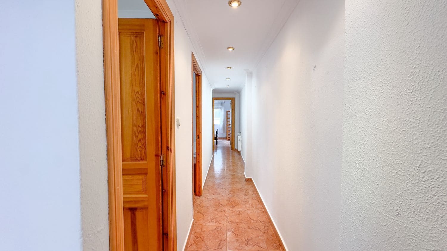 Apartamento de 2 habitaciones en Gijón en alquiler con garaje - 750 € (Ref: 9395612)